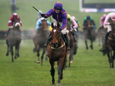 Cheltenham horse racing