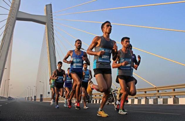 5-Mumbai_Marathon__2700739g (1)